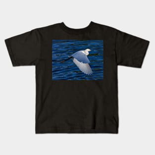 Snowy White Egret in Flight Kids T-Shirt